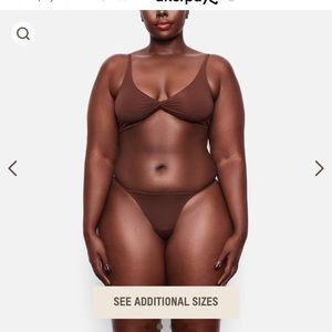 FITS EVERYBODY SKIMPY SCOOP BRALETTE COCOA